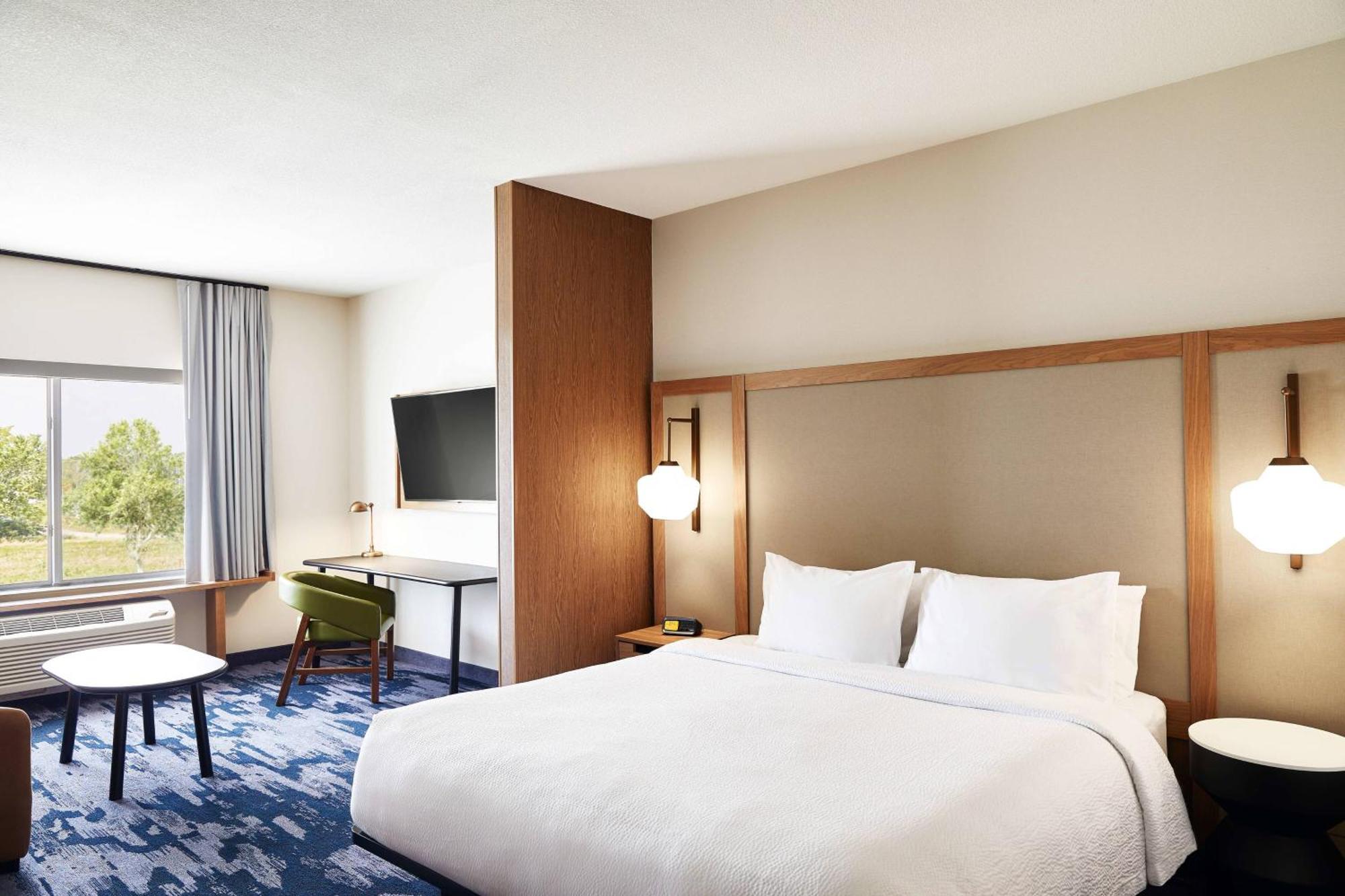 Fairfield Inn & Suites By Marriott Kansas City Belton Exterior photo